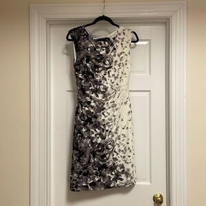 LAUREN Ralph Lauren Dress black and white floral Size 10–Stretchy!